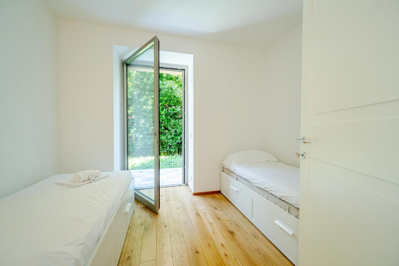 Apartment Dei Mille Roomy Flat Genoa