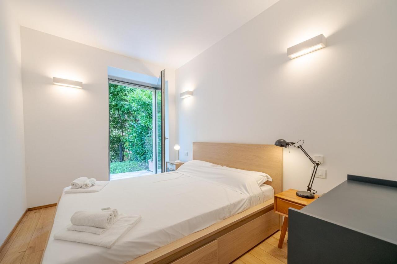 Dei Mille Roomy Flat Apartment *