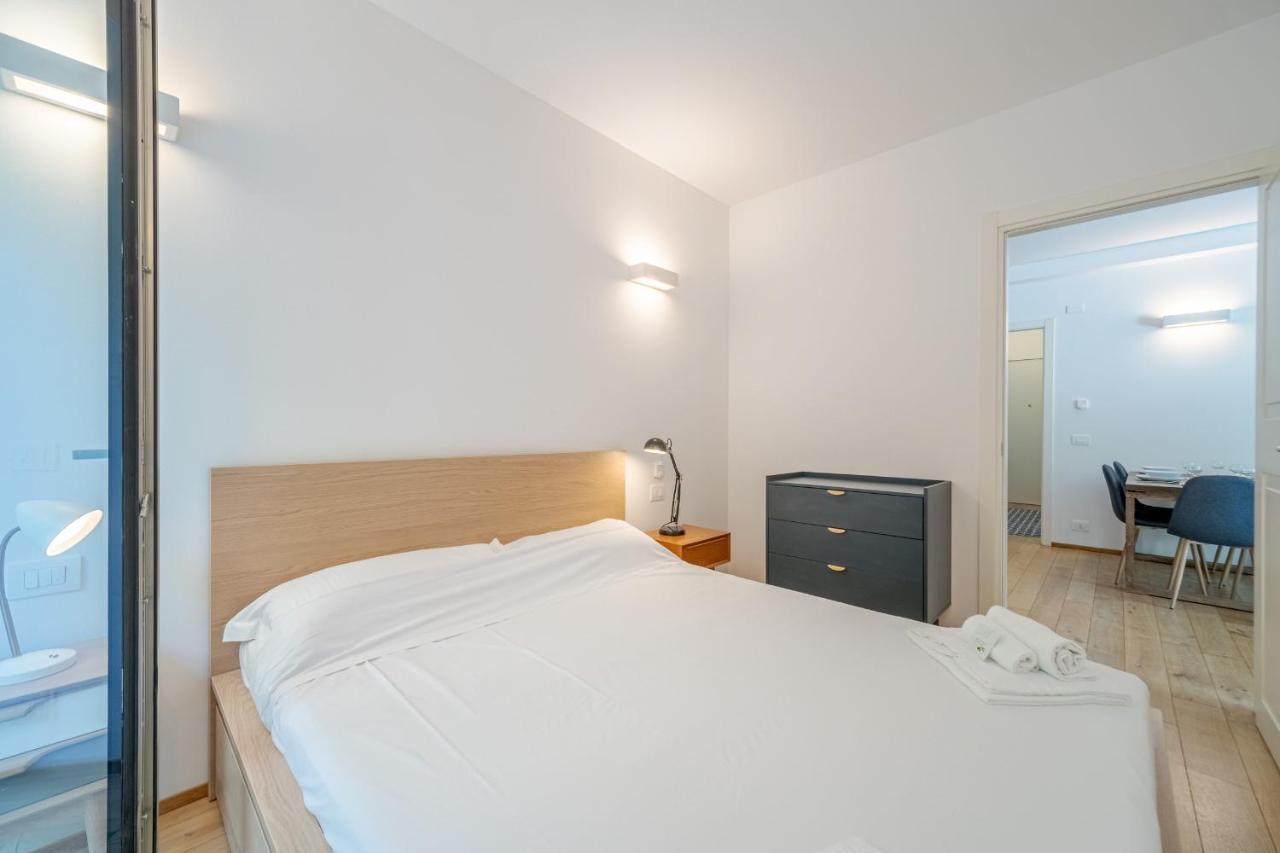Dei Mille Roomy Flat *